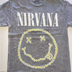 Nirvana Daisy Smiling Face Gray Graphic T-Shirt -Medium-NWOT - Band Tee-Cotton